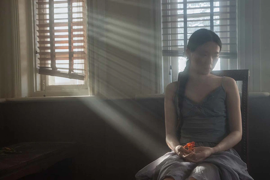 [YITUYU艺图语]2025.06.28 光，海棠花和女孩 蔡景梵 YITUYU艺图语-第1张