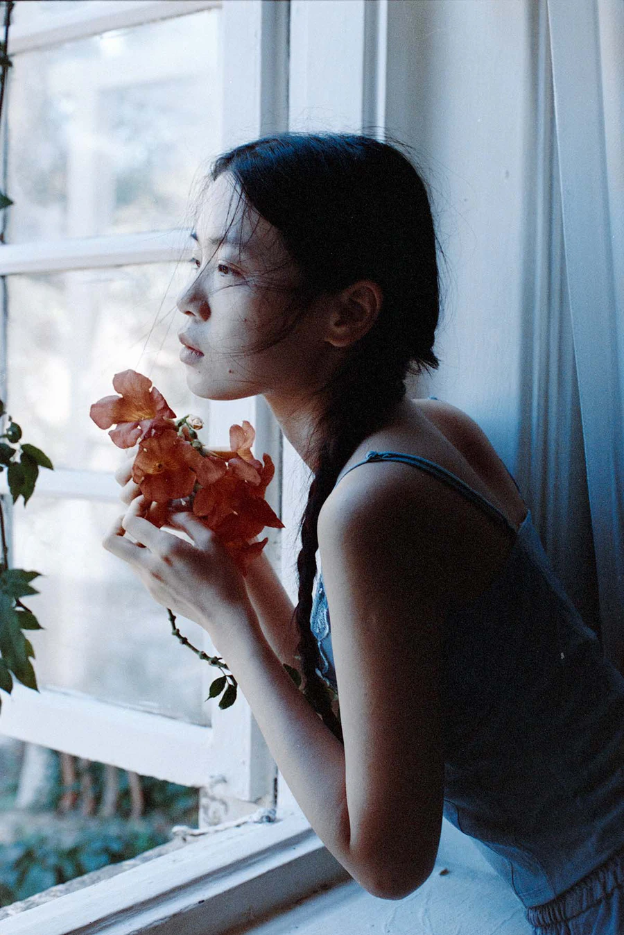 [YITUYU艺图语]2025.06.28 光，海棠花和女孩 蔡景梵 YITUYU艺图语-第2张