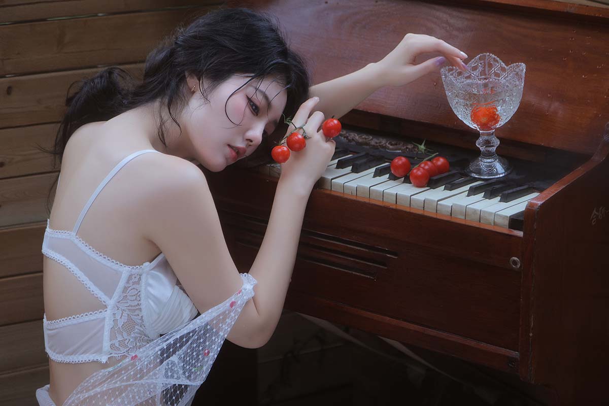 [YITUYU艺图语]2025.06.29 雨天木屋 桃良阿宅 YITUYU艺图语-第2张