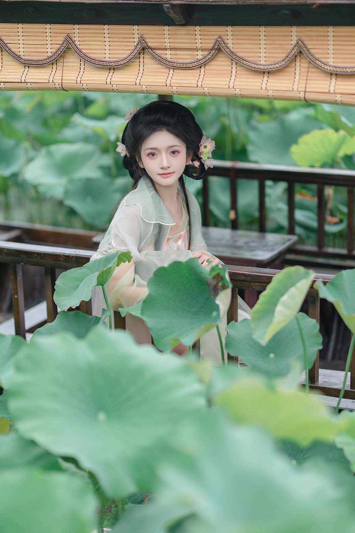 [YITUYU艺图语]2025.06.29 枯荷听雪 赤嫣在这里～ YITUYU艺图语-第2张