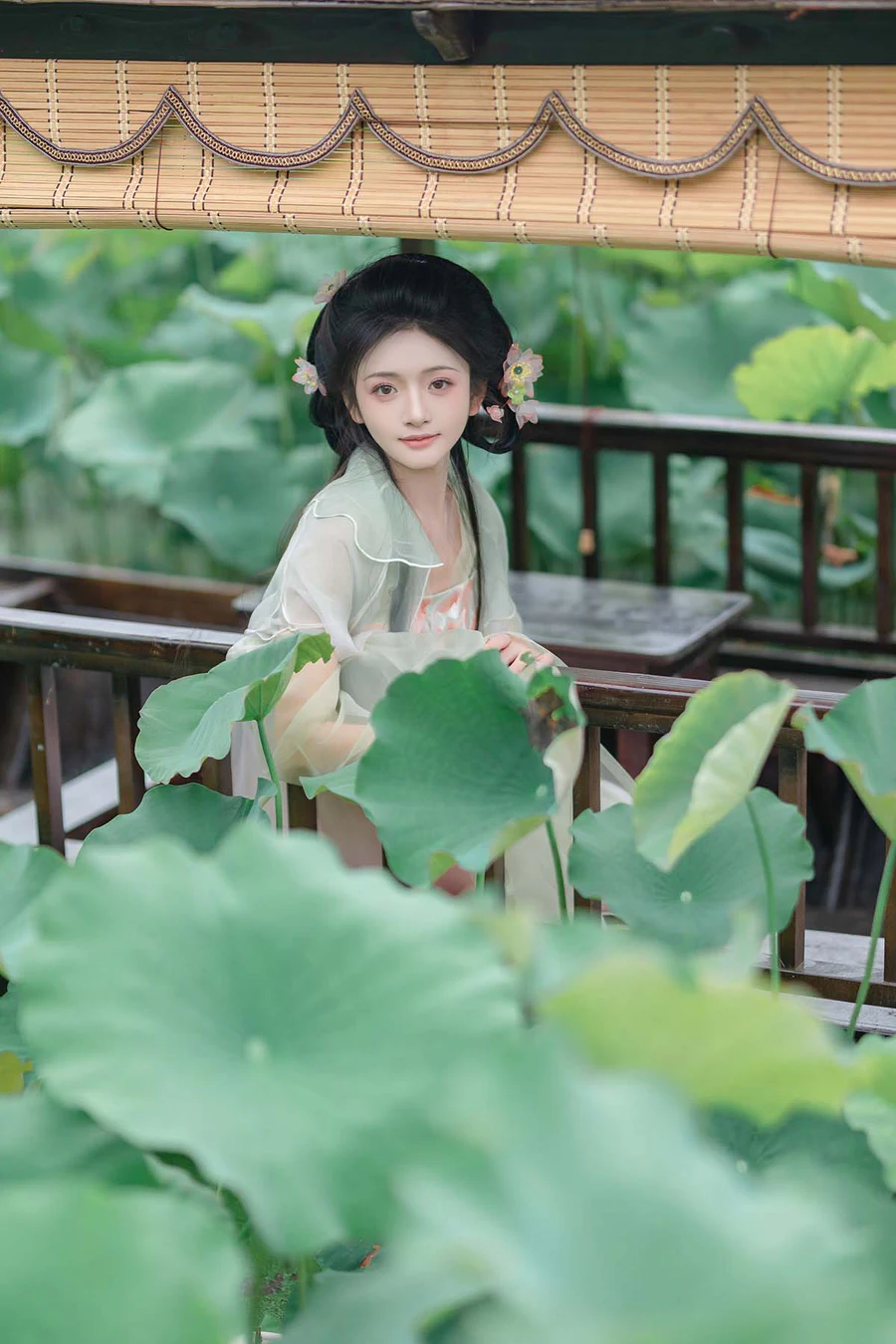 [YITUYU艺图语]2025.06.29 枯荷听雪 赤嫣在这里～ YITUYU艺图语-第2张