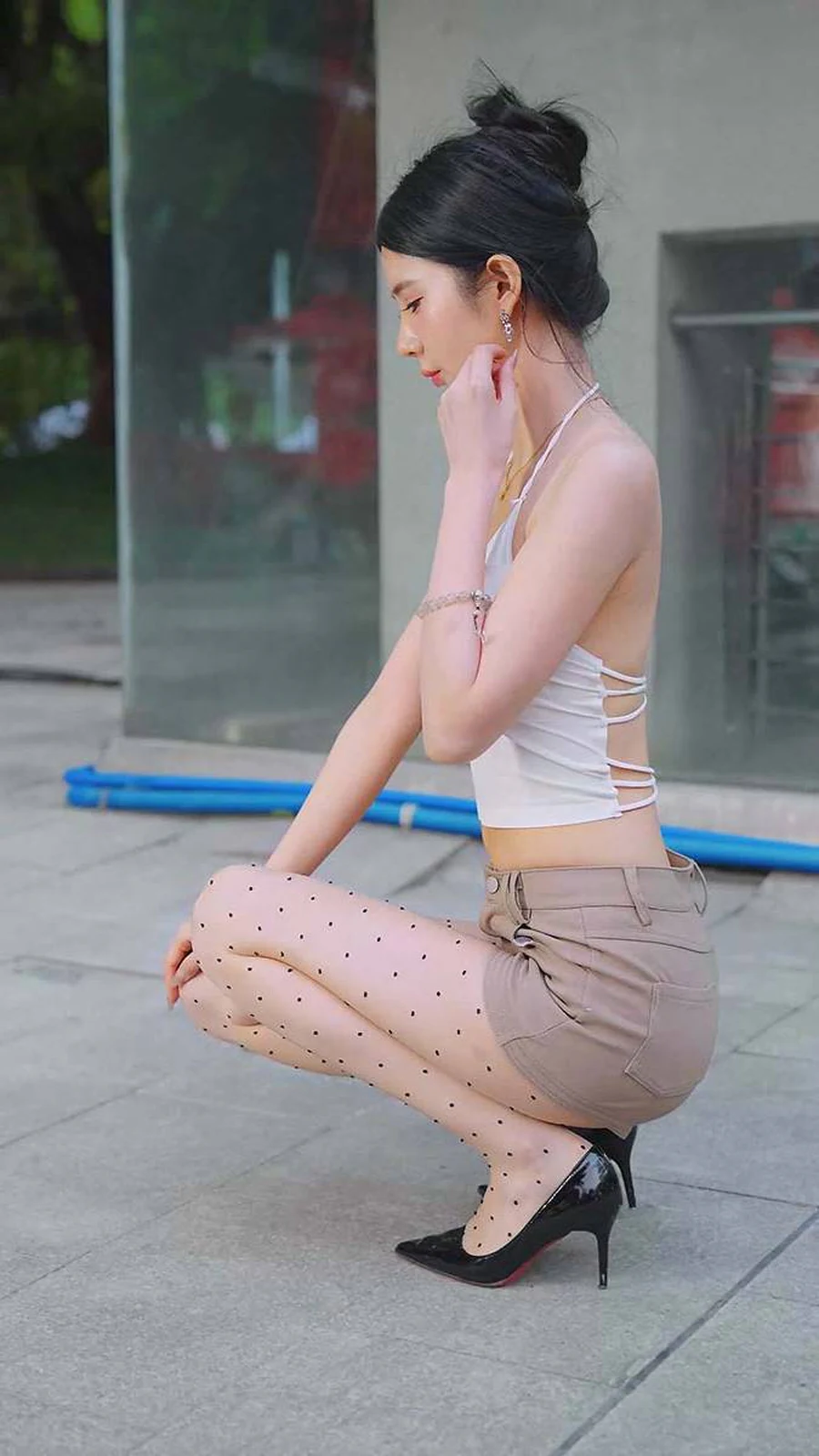 2024 广州车展 网红美女车模 beautyleg LOOKBOOK 16 街拍-第1张