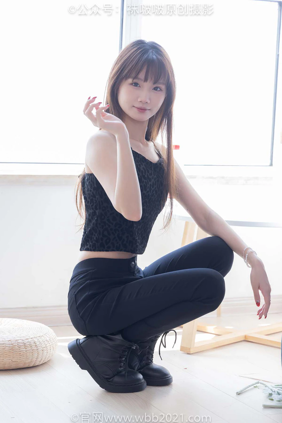 [BoBoSocks袜啵啵]NO.598 甜甜圈-马丁靴、薄肉丝、裸足 BoBoSocks袜啵啵-第1张