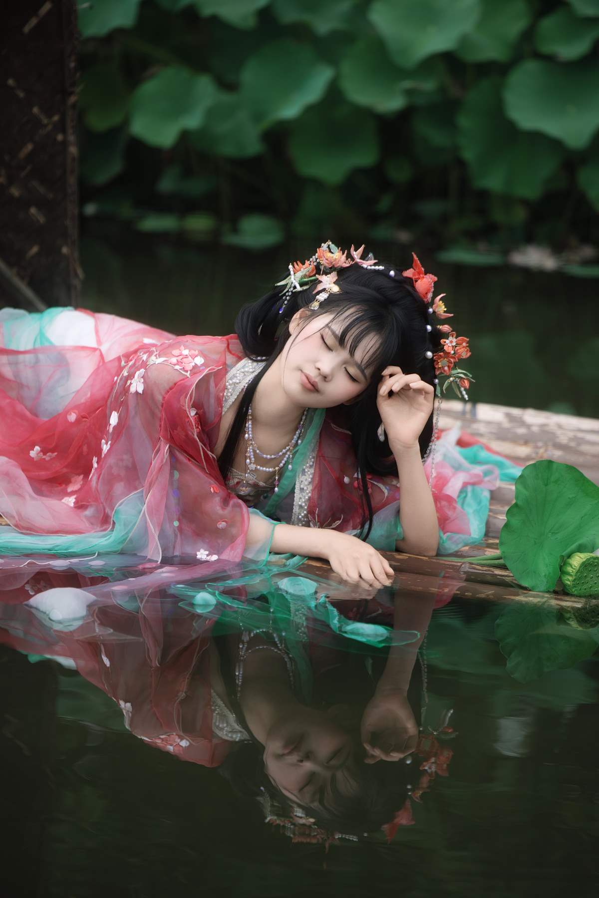 [YITUYU艺图语]2025.07.02 夏日荷花 婳婳 YITUYU艺图语-第1张