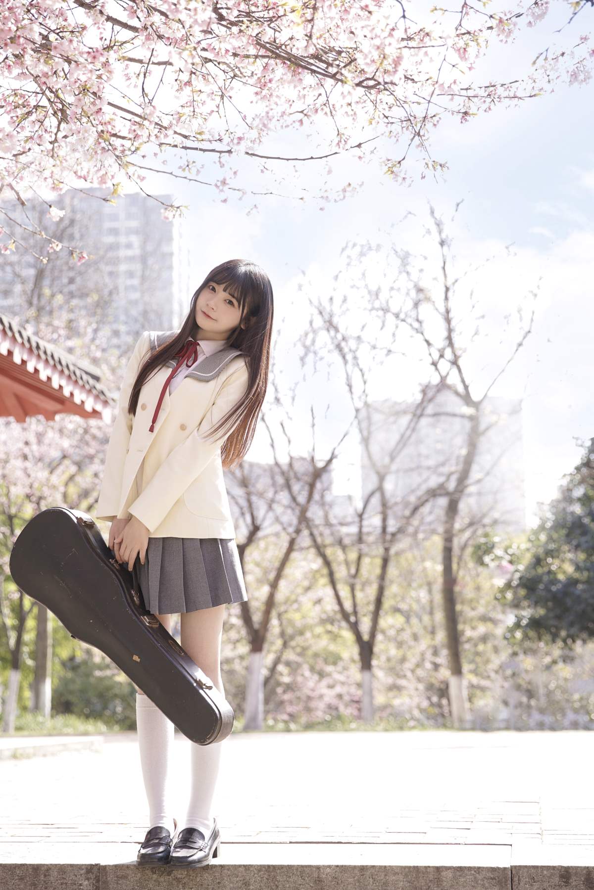 [YITUYU艺图语]2025.07.03 樱花下的少女 一只小沁 YITUYU艺图语-第1张