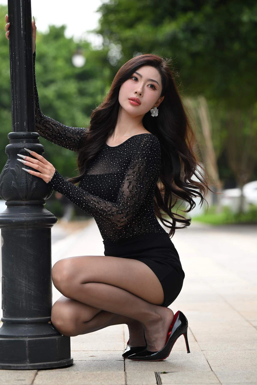 精选街拍作品 NO.4782 黑色系女神 街拍-第1张