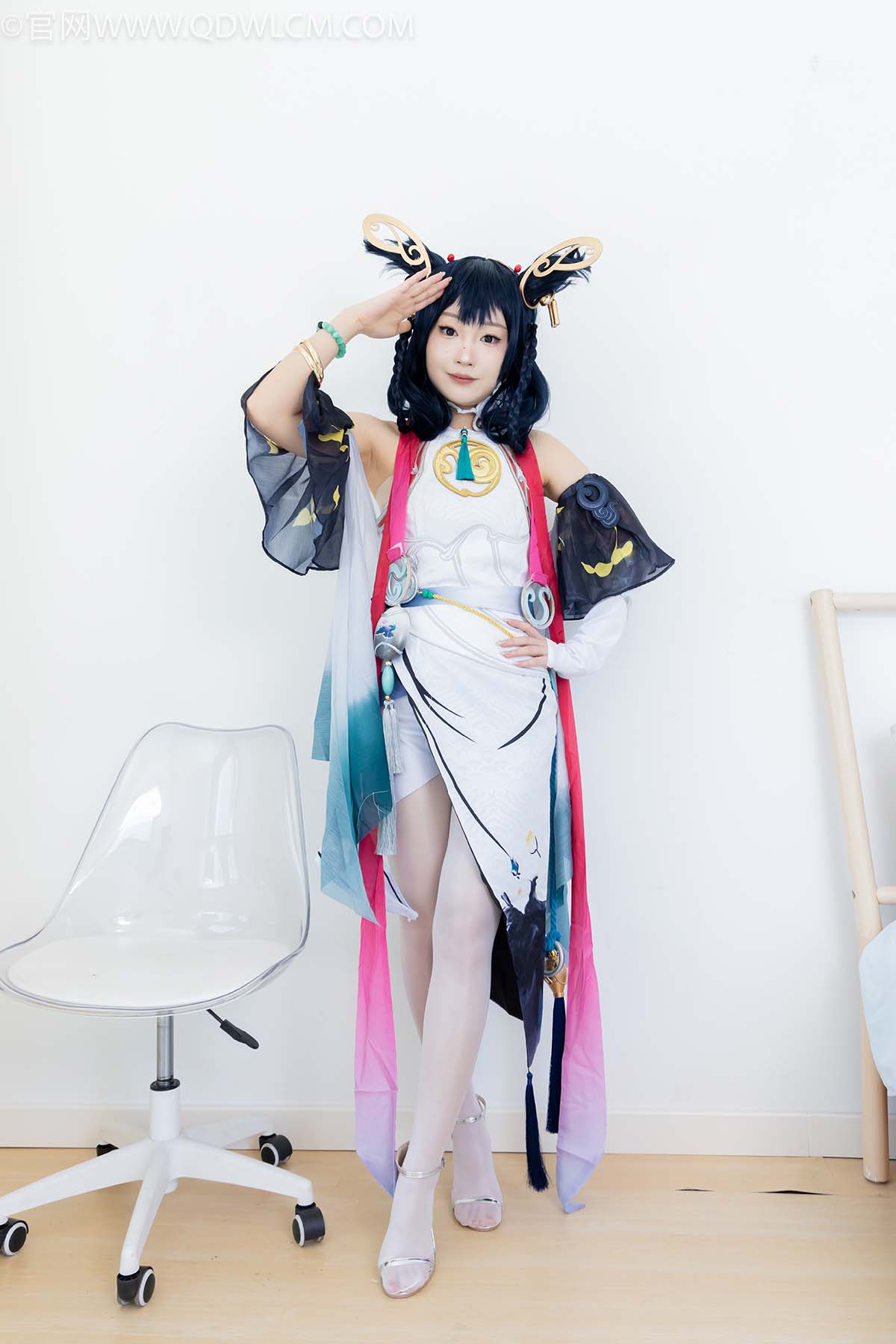 物恋传媒 NO.2478 嘟嘟-cos服、高跟凉鞋、薄白丝、薄黑丝 WLCM物恋传媒-第1张