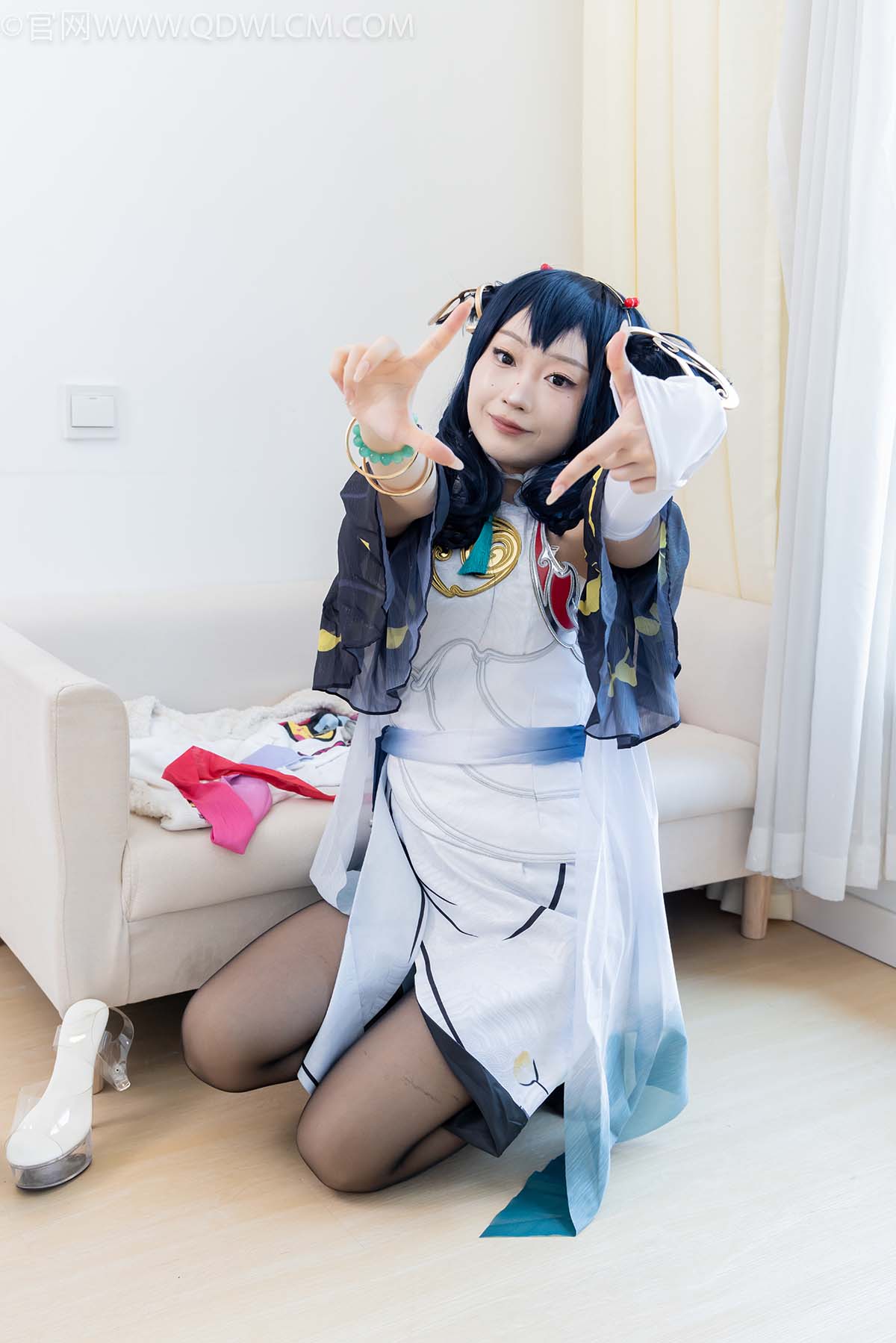 物恋传媒 NO.2478 嘟嘟-cos服、高跟凉鞋、薄白丝、薄黑丝 WLCM物恋传媒-第2张