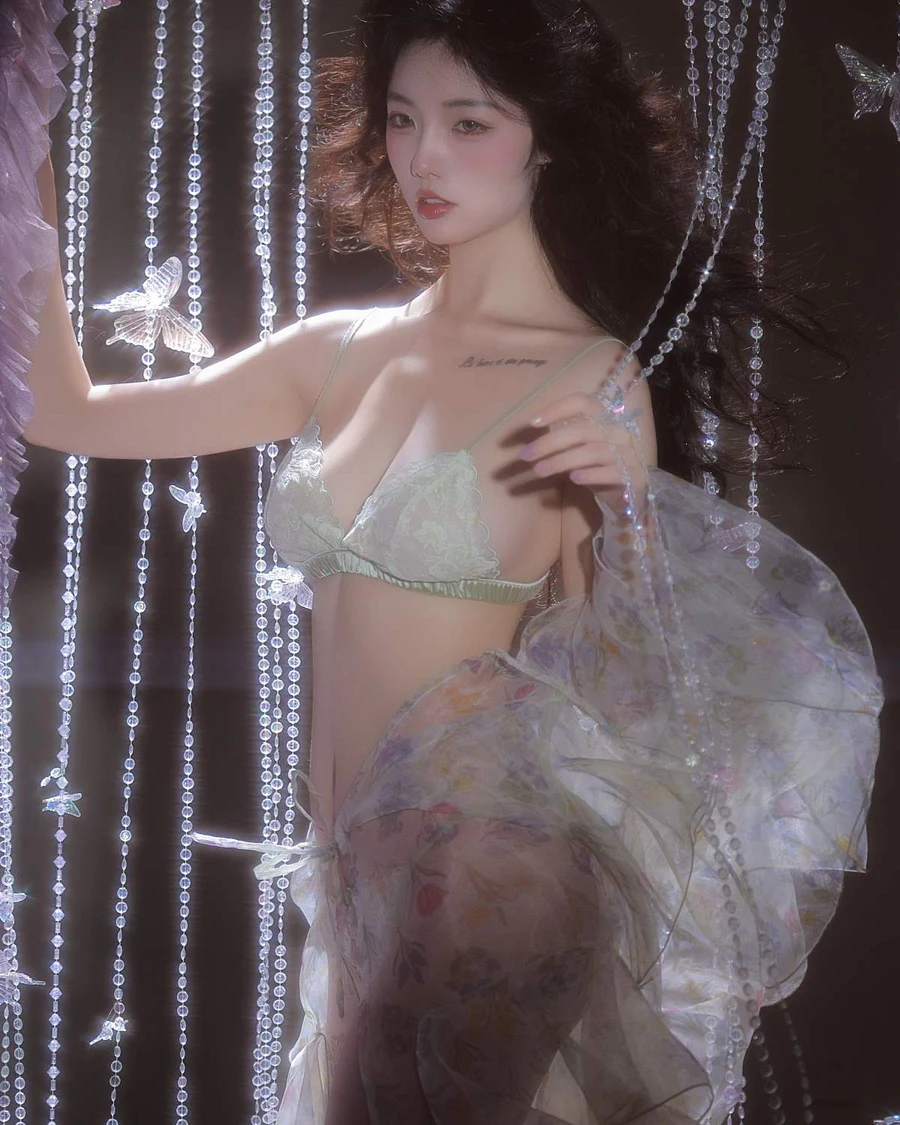 [YITUYU艺图语]2025.07.10 月光蝴蝶女神 桃良阿宅 YITUYU艺图语-第1张