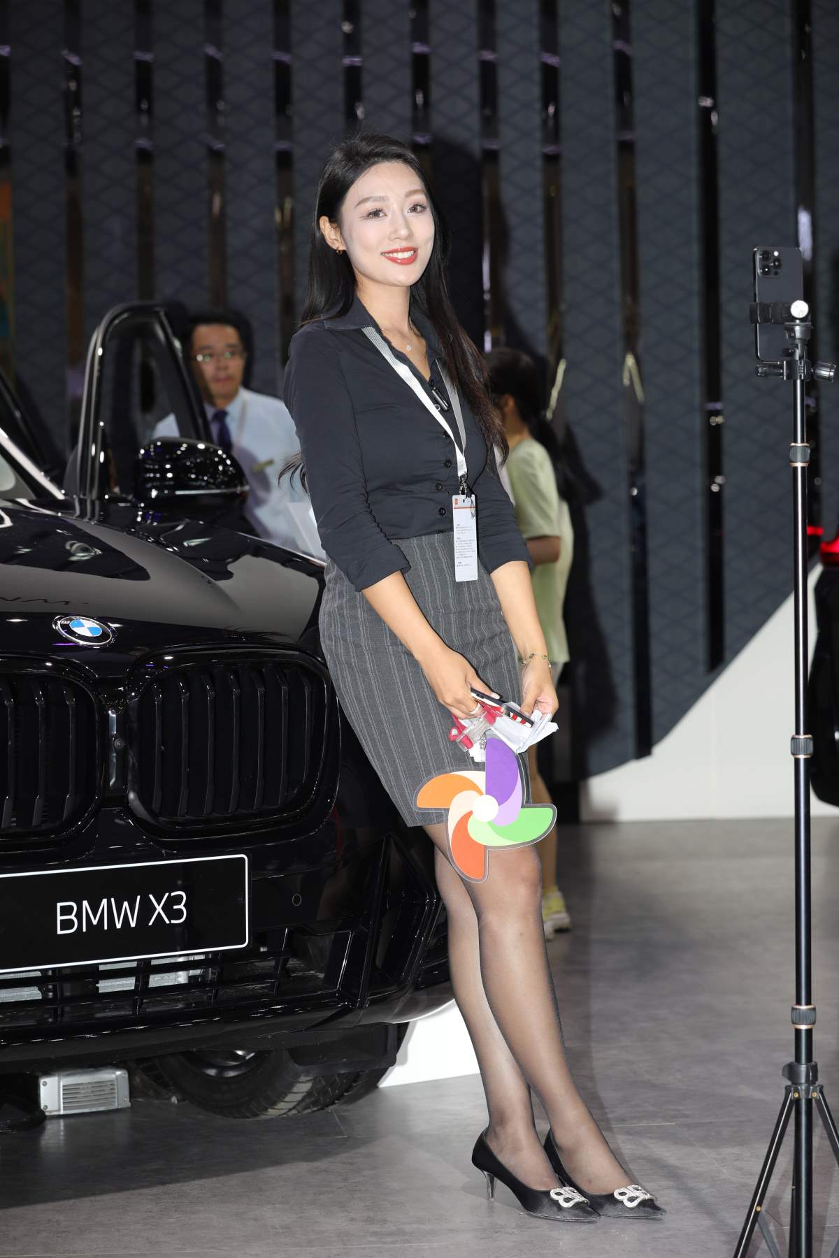 精选街拍作品 NO.4819 黑丝制服搭配 街拍-第1张