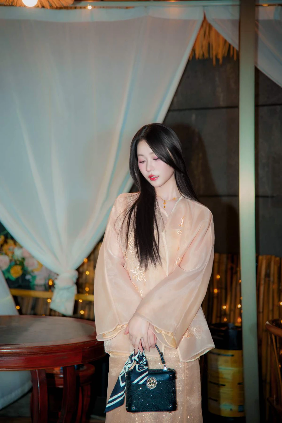 [YITUYU艺图语]2025.07.14 晚风吹心里 無月 YITUYU艺图语-第1张