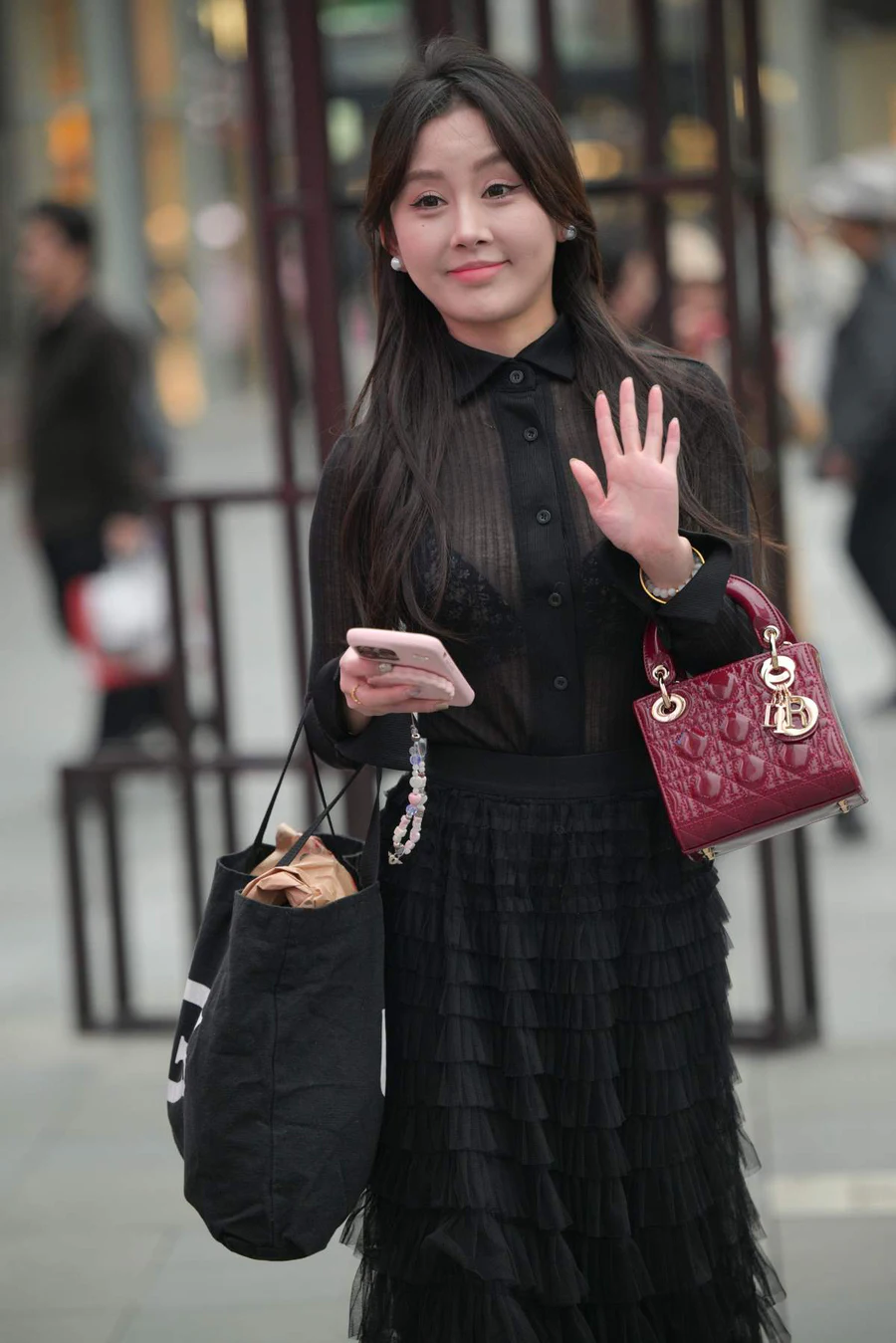 精选街拍作品 NO.4840 优雅黑色长裙 街拍-第1张