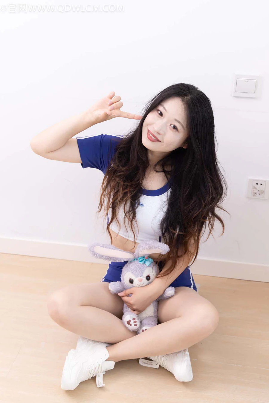 物恋传媒 NO.2496 小紫-体操服、运动鞋、薄肉丝 WLCM物恋传媒-第2张