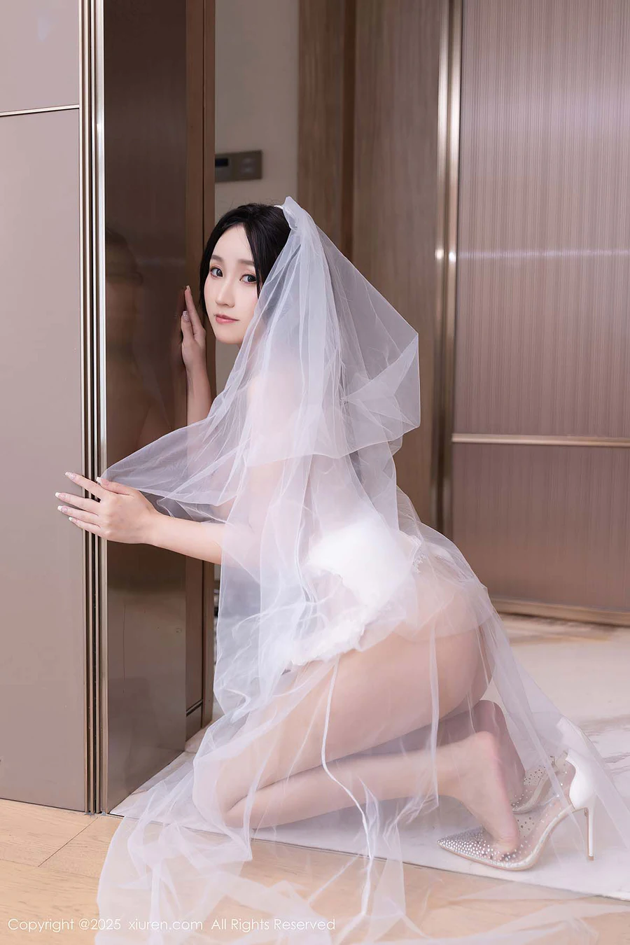 [Xiuren秀人网]2025.10.15 NO.10871 杏子Yada Xiuren秀人网-第2张