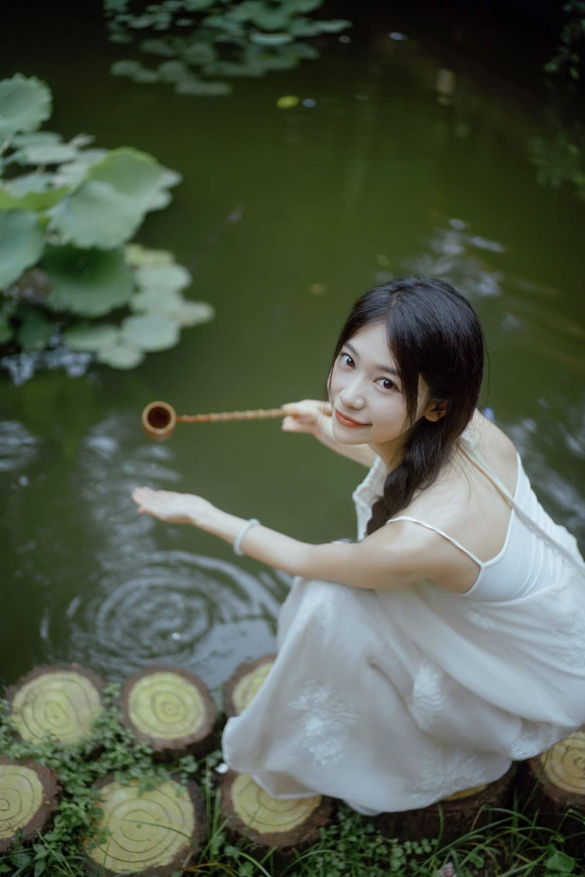 [YITUYU艺图语]2025.07.17 雨落林间，少女的青李时光 小美 YITUYU艺图语-第1张