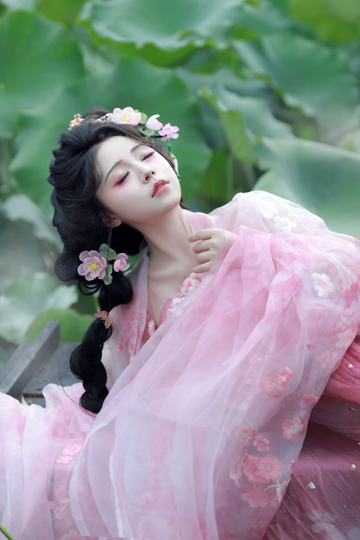 [YITUYU艺图语]2025.07.19 泛舟 蓁蓁爱吃辣 YITUYU艺图语-第1张