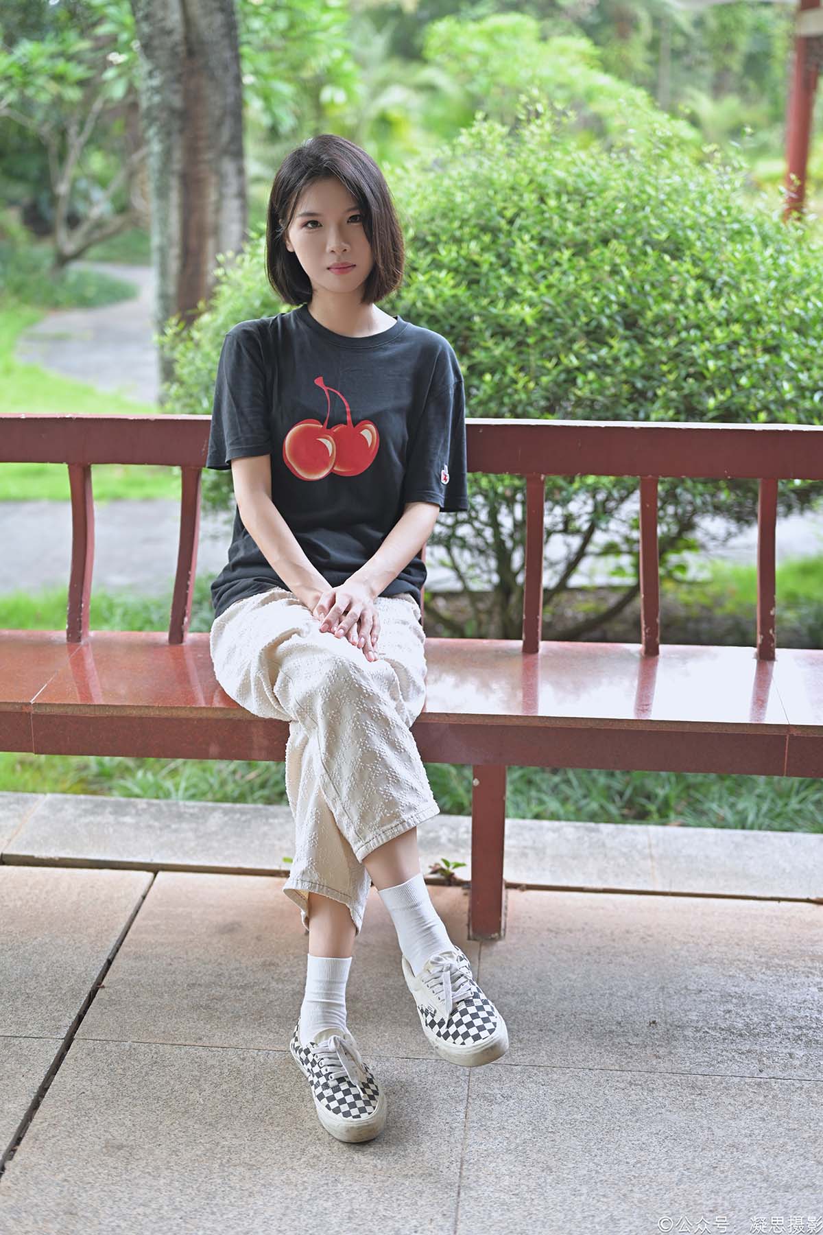 凝思摄影 NO.031 小睿-T恤、短白袜、平底鞋 凝思摄影-第1张