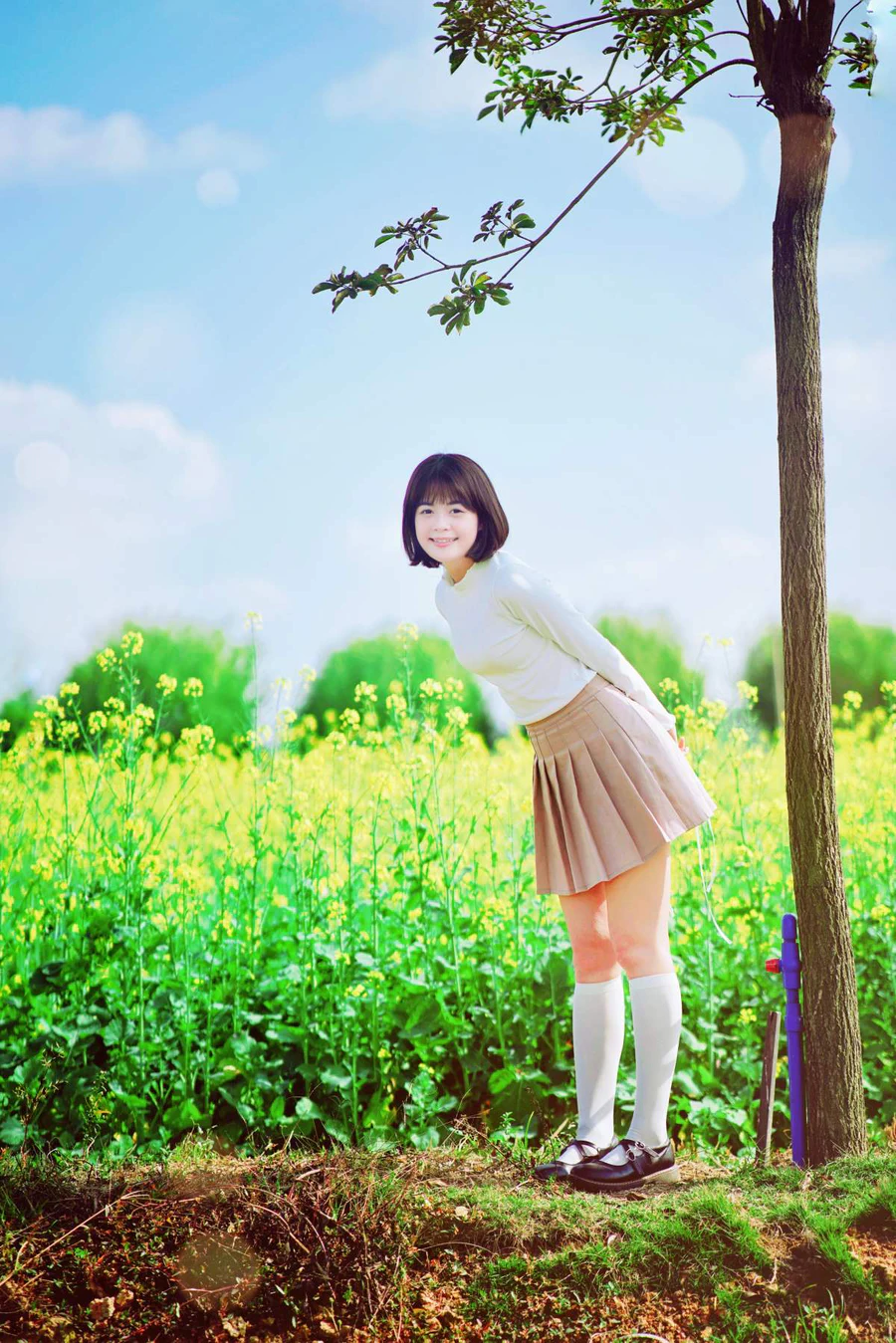 [YITUYU艺图语]2025.07.20 春日花田元气少女 晓颖葵子 YITUYU艺图语-第1张