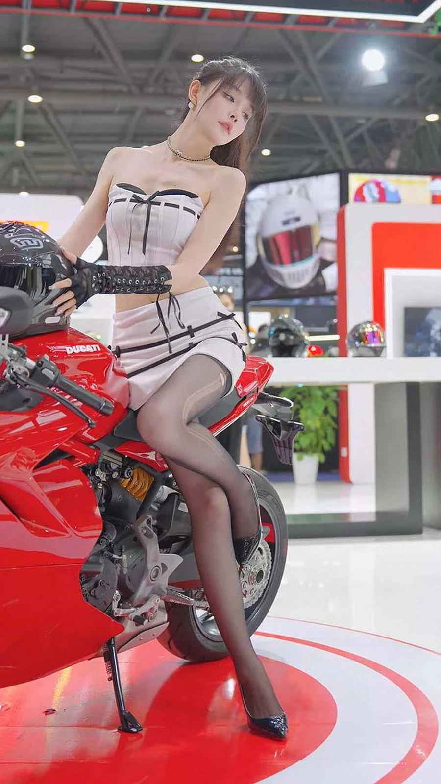 2024 重庆摩博会机车展 Racing Model LOOKBOOK 43 街拍-第1张