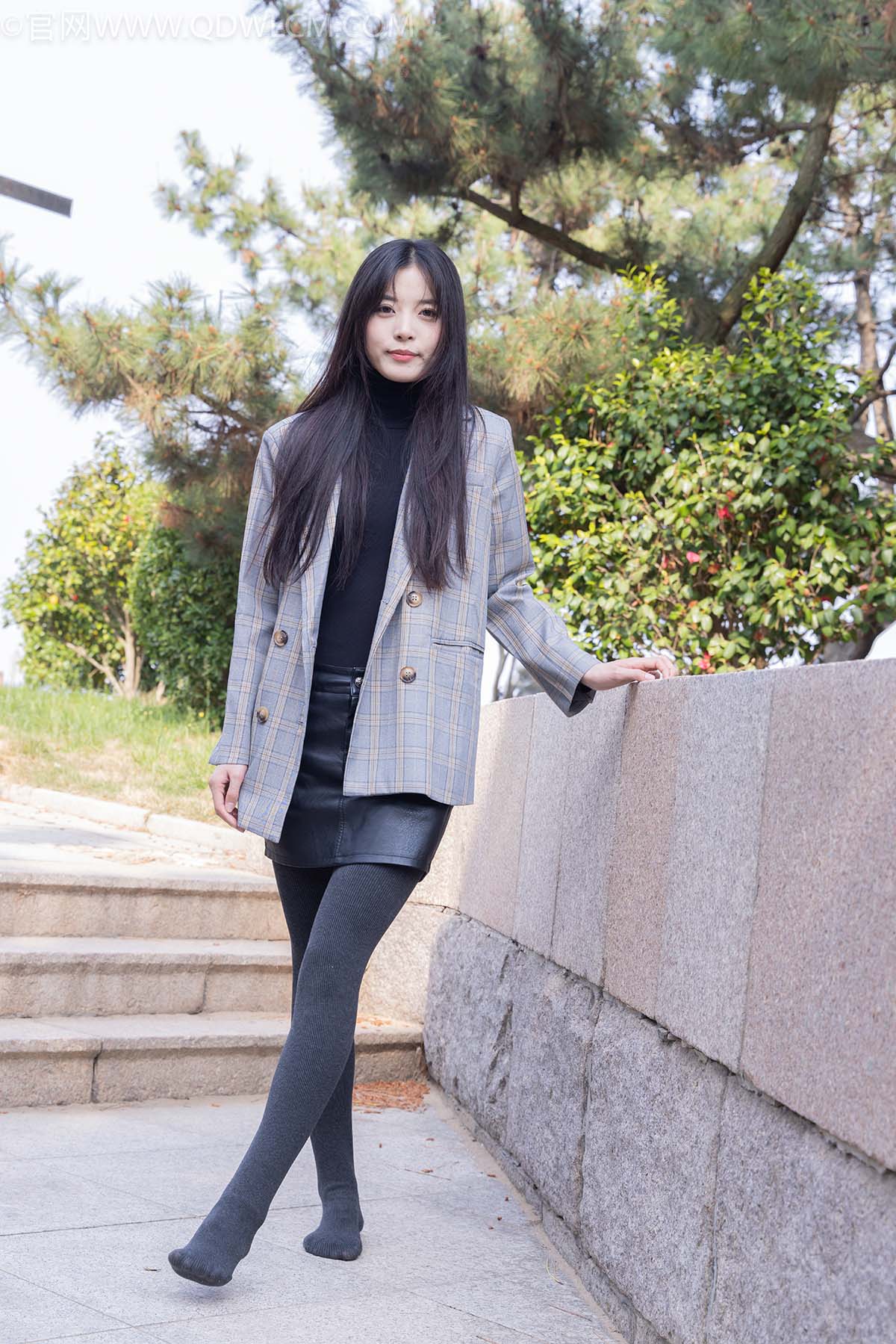 物恋传媒 NO.2517 茯苓-高跟鞋、超厚灰连裤袜 WLCM物恋传媒-第1张