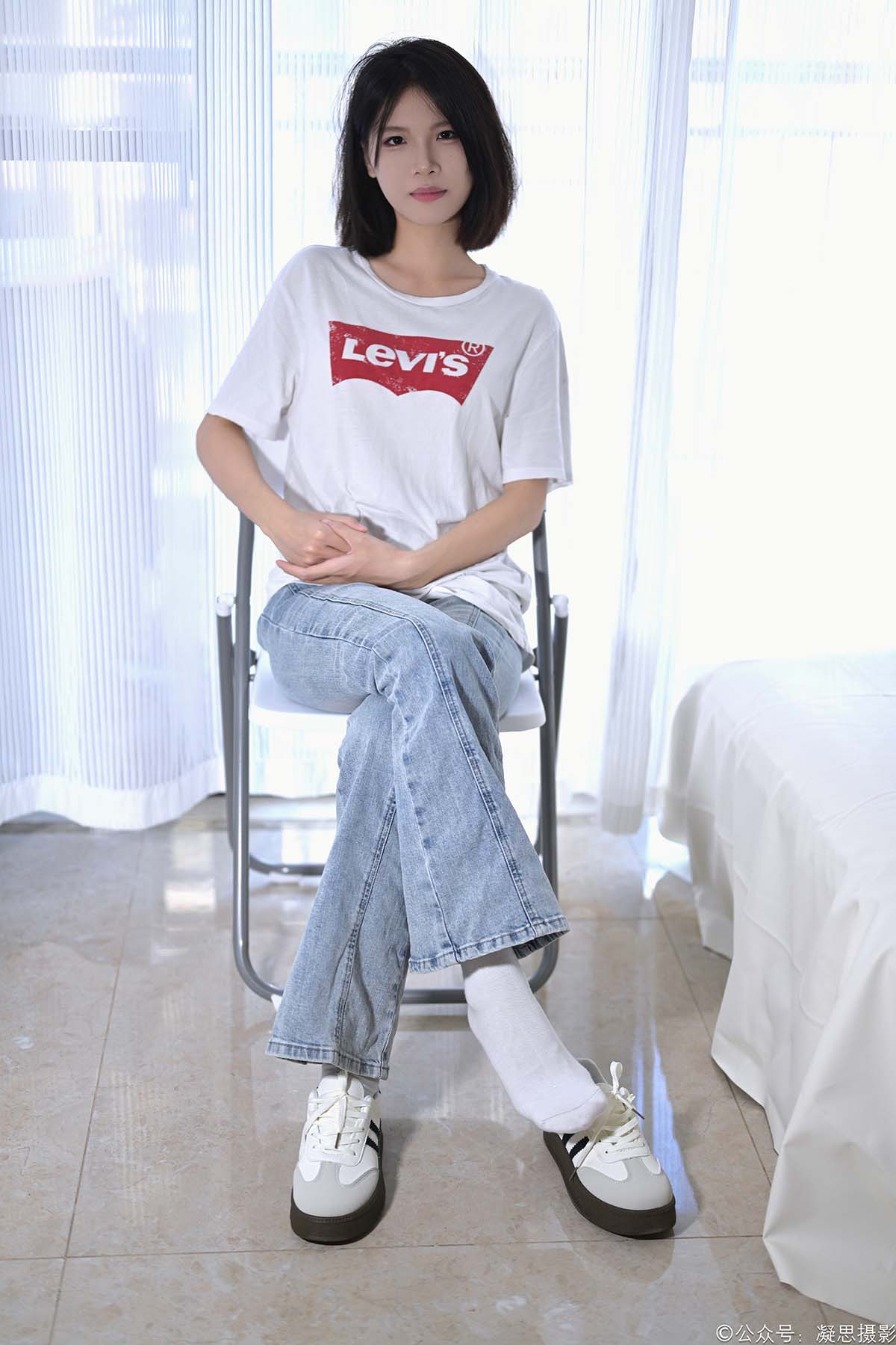 凝思摄影 NO.035 小睿-T恤、短白袜、平底鞋 凝思摄影-第1张