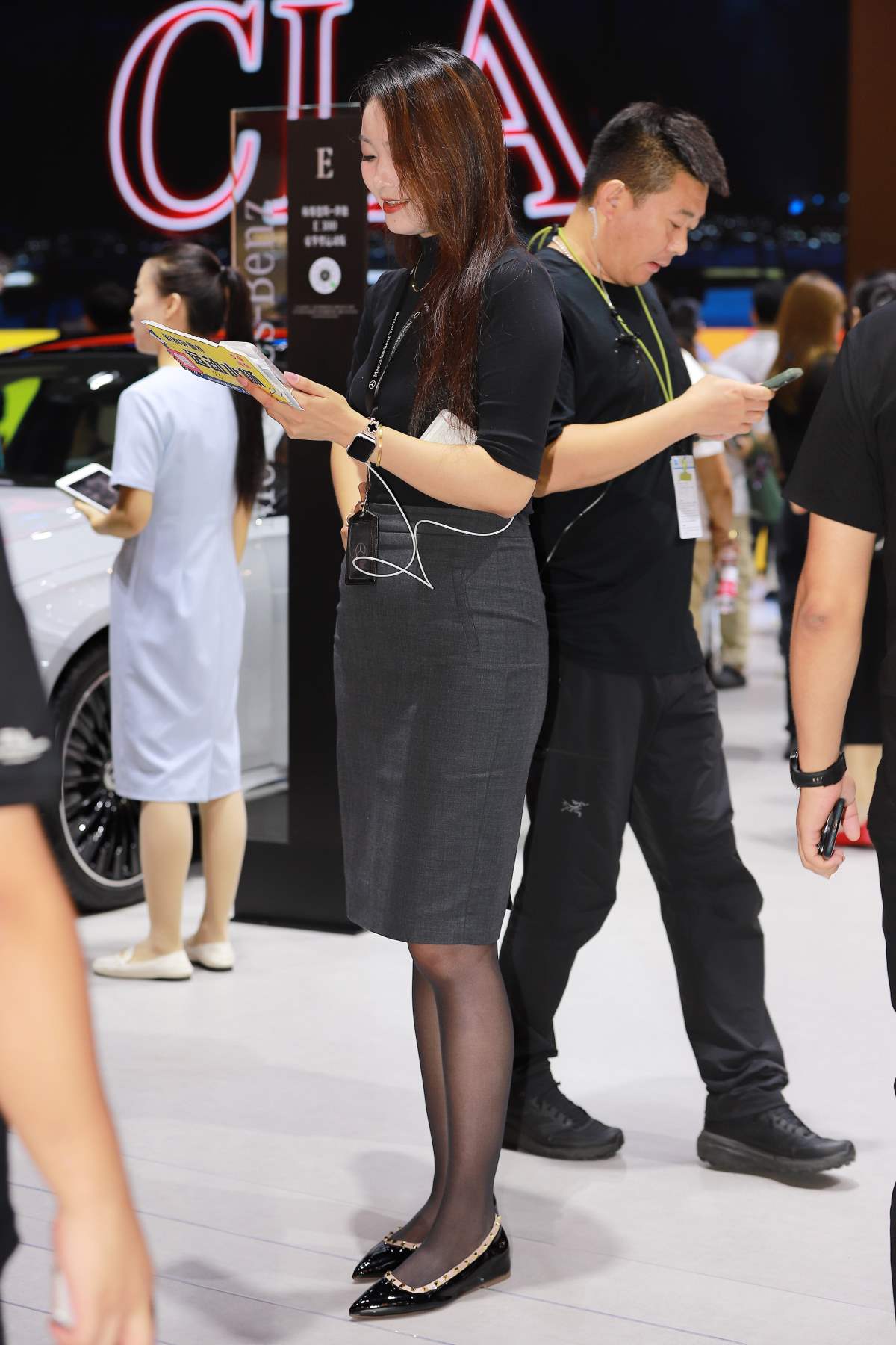 精选街拍作品 NO.4956 知性气质OL 街拍-第1张