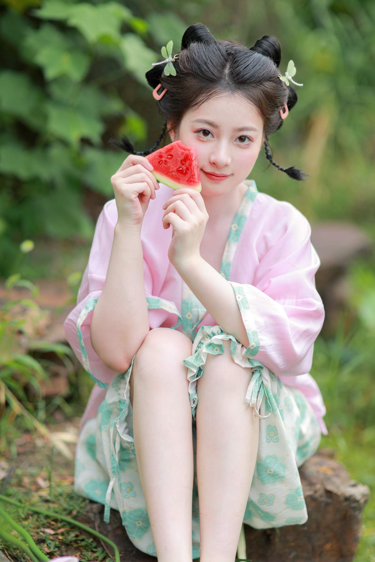 [YITUYU艺图语]2025.07.30 树荫照水弄晴柔，闲看蜻蜓立荷头 小猫鱼干 YITUYU艺图语-第1张