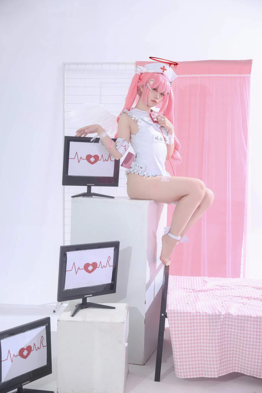 G44不会受伤 – 见习看护师 月夜见爱 Cosplay-第1张