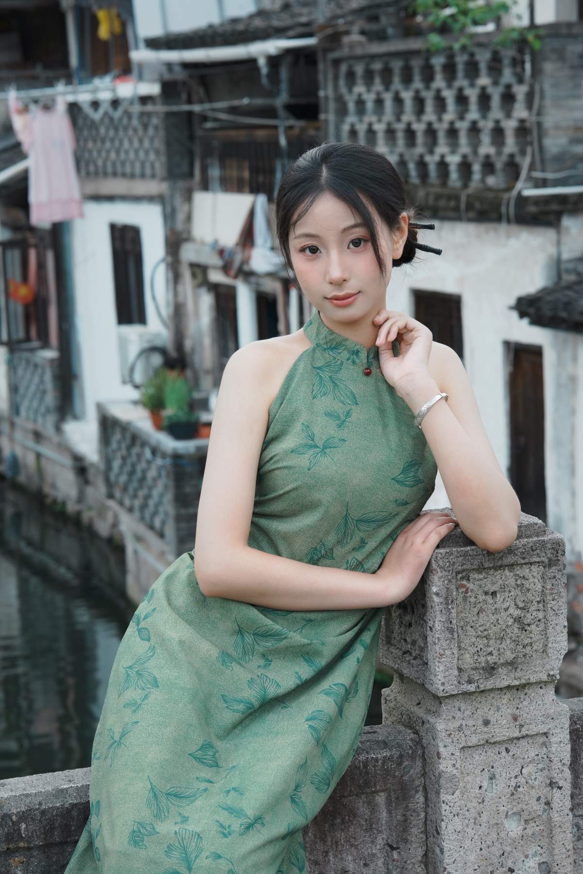 [YITUYU艺图语]2025.08.01 绿色江南旗袍 小u YITUYU艺图语-第1张
