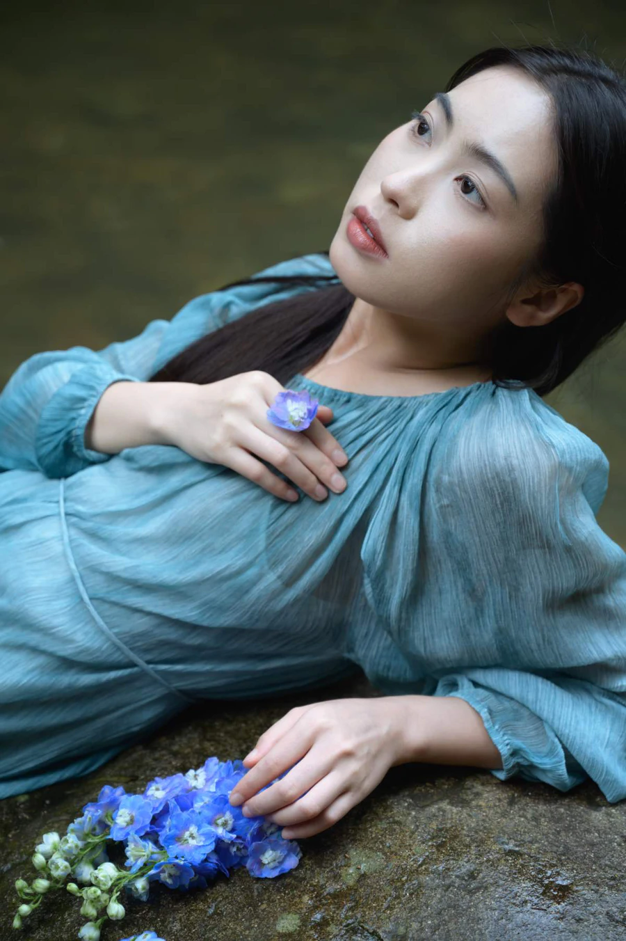 [YITUYU艺图语]2025.08.01 蓝 半个月亮 YITUYU艺图语-第1张