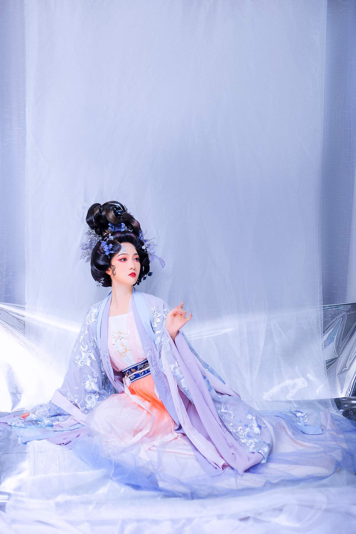 [YITUYU艺图语]2025.08.01 冰霜花 李晓欣 YITUYU艺图语-第1张