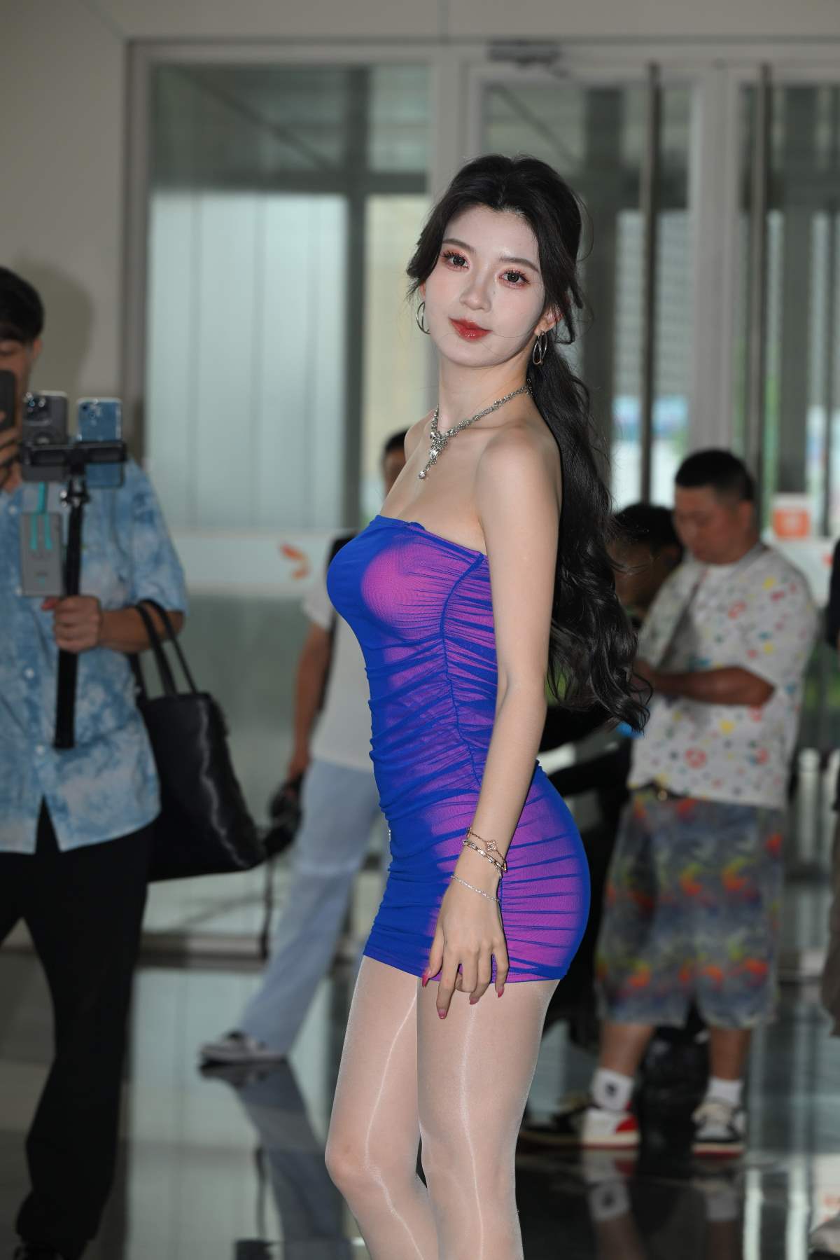 精选街拍作品 NO.4971 油亮丝BB酱 街拍-第1张