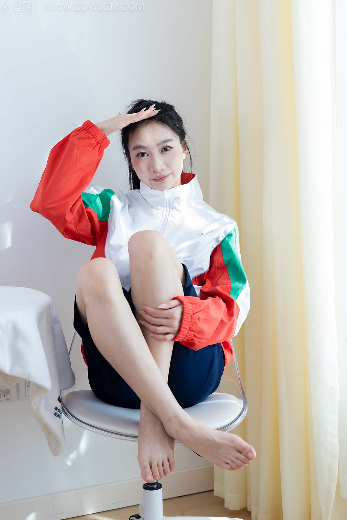 物恋传媒 NO.2525 小影-高跟凉鞋、薄黑丝、裸足 WLCM物恋传媒-第1张