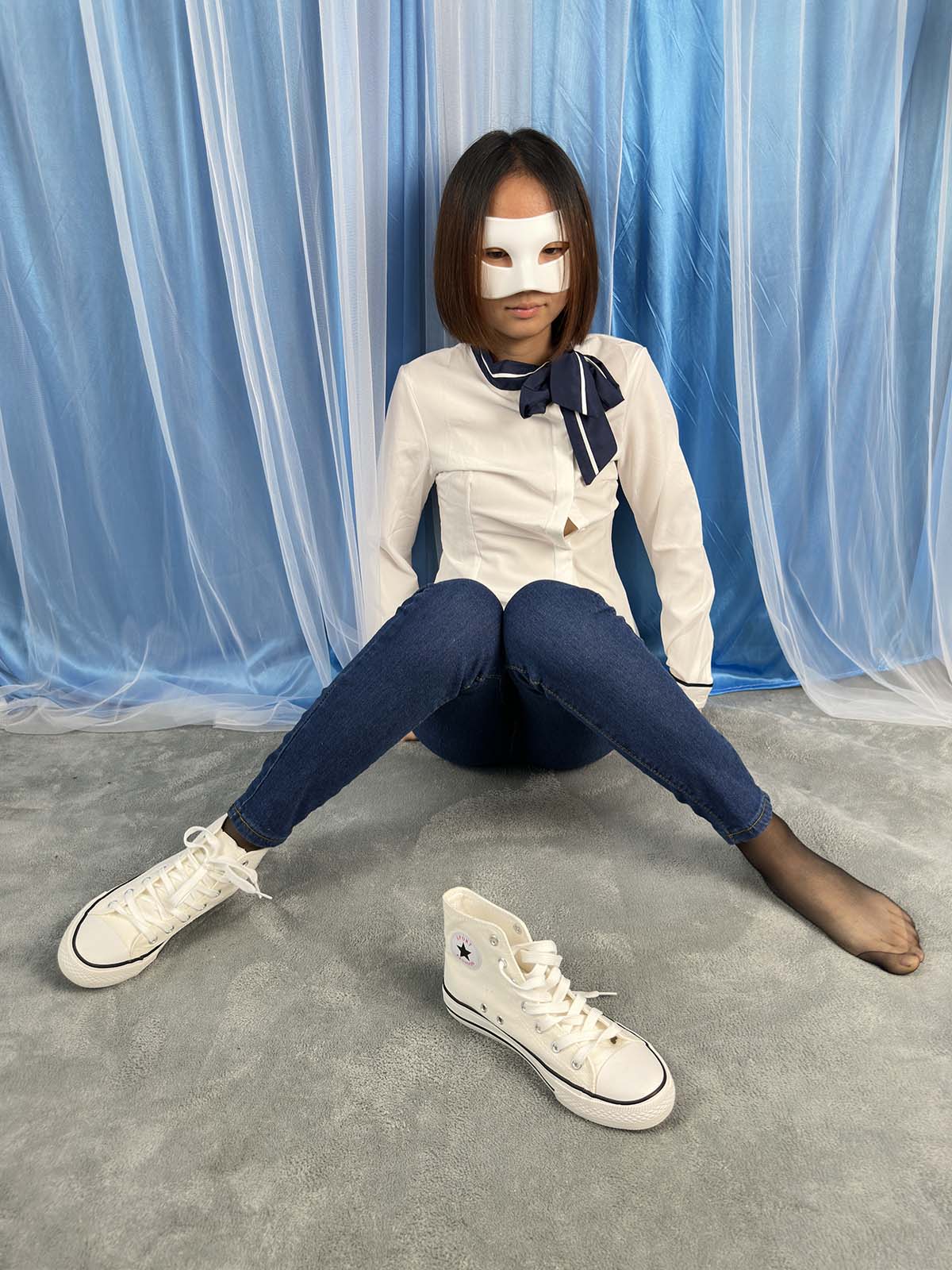 三禾摄影 NO.024 牛仔裤里丝 帆布鞋 高跟 三禾摄影-第1张