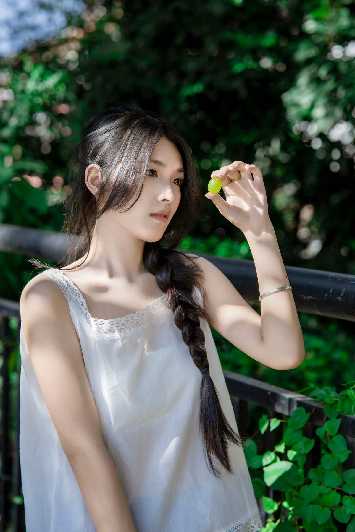 [YITUYU艺图语]2025.08.02 青提味的夏天 依婷 YITUYU艺图语-第1张