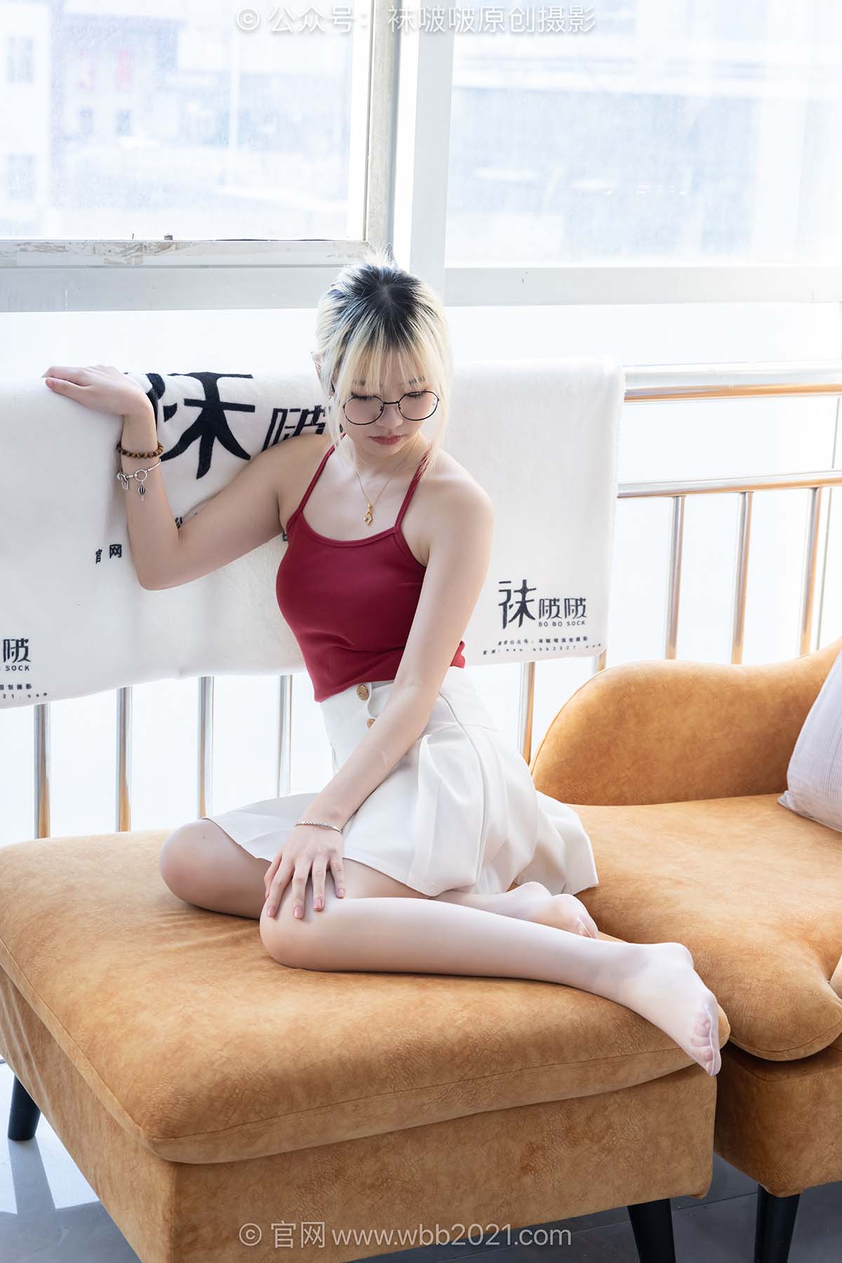 [BoBoSocks袜啵啵]NO.612 小甜豆-高跟鞋、油亮薄白丝 BoBoSocks袜啵啵-第2张