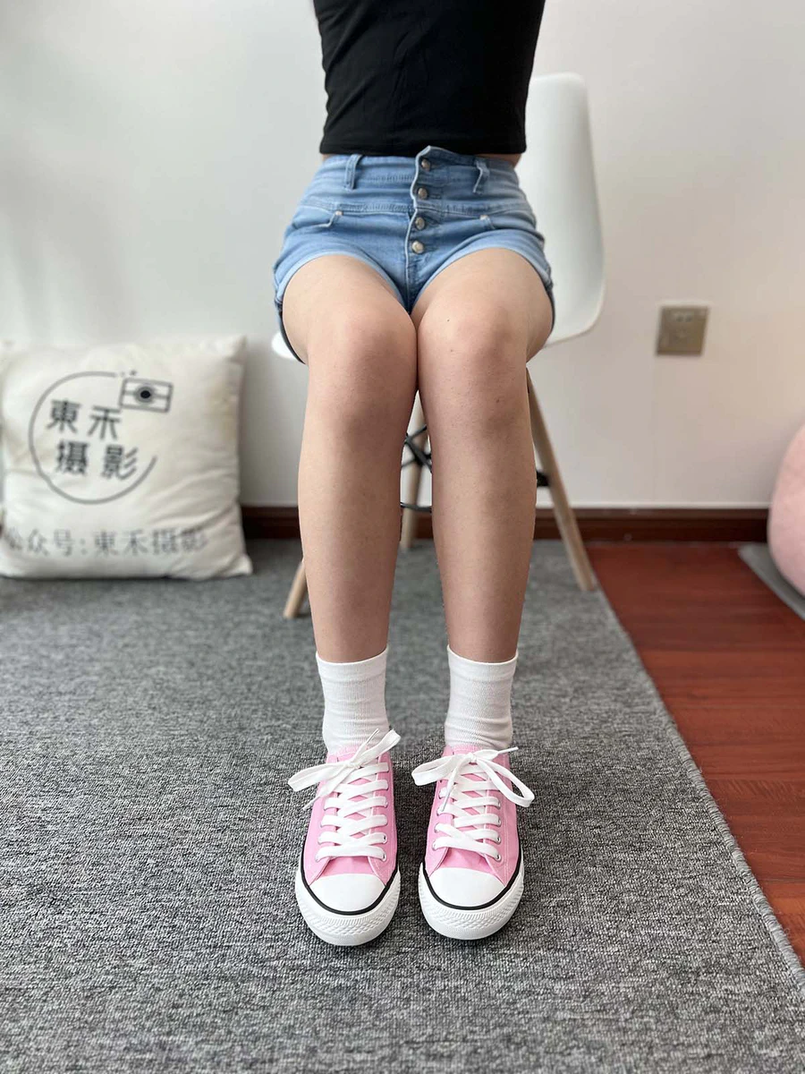 三禾摄影 NO.026 牛仔短裤 棉袜 帆布鞋 三禾摄影-第1张