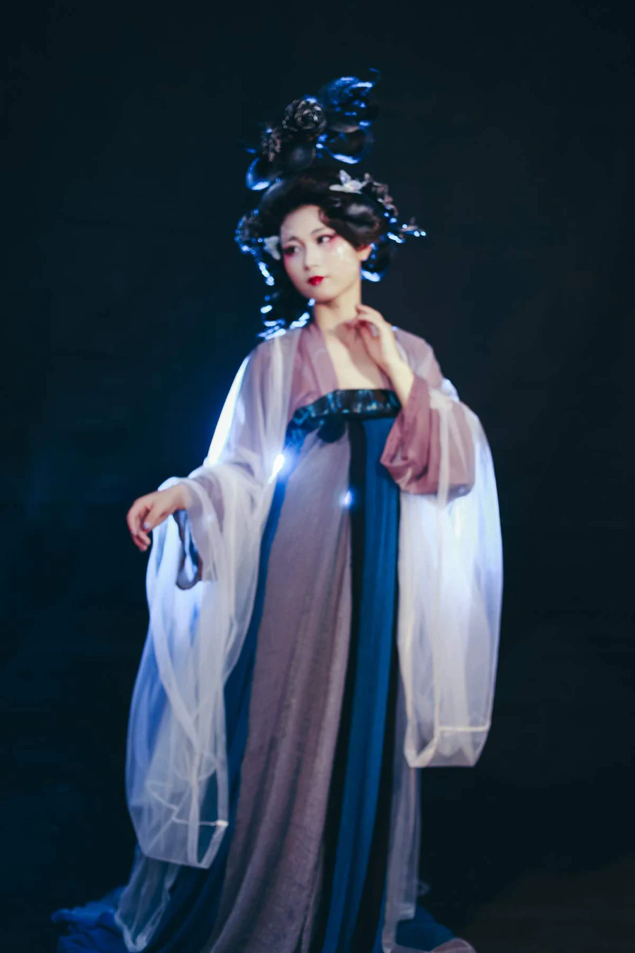 [YITUYU艺图语]2025.08.03 黑山老妖 薇蓝 YITUYU艺图语-第1张