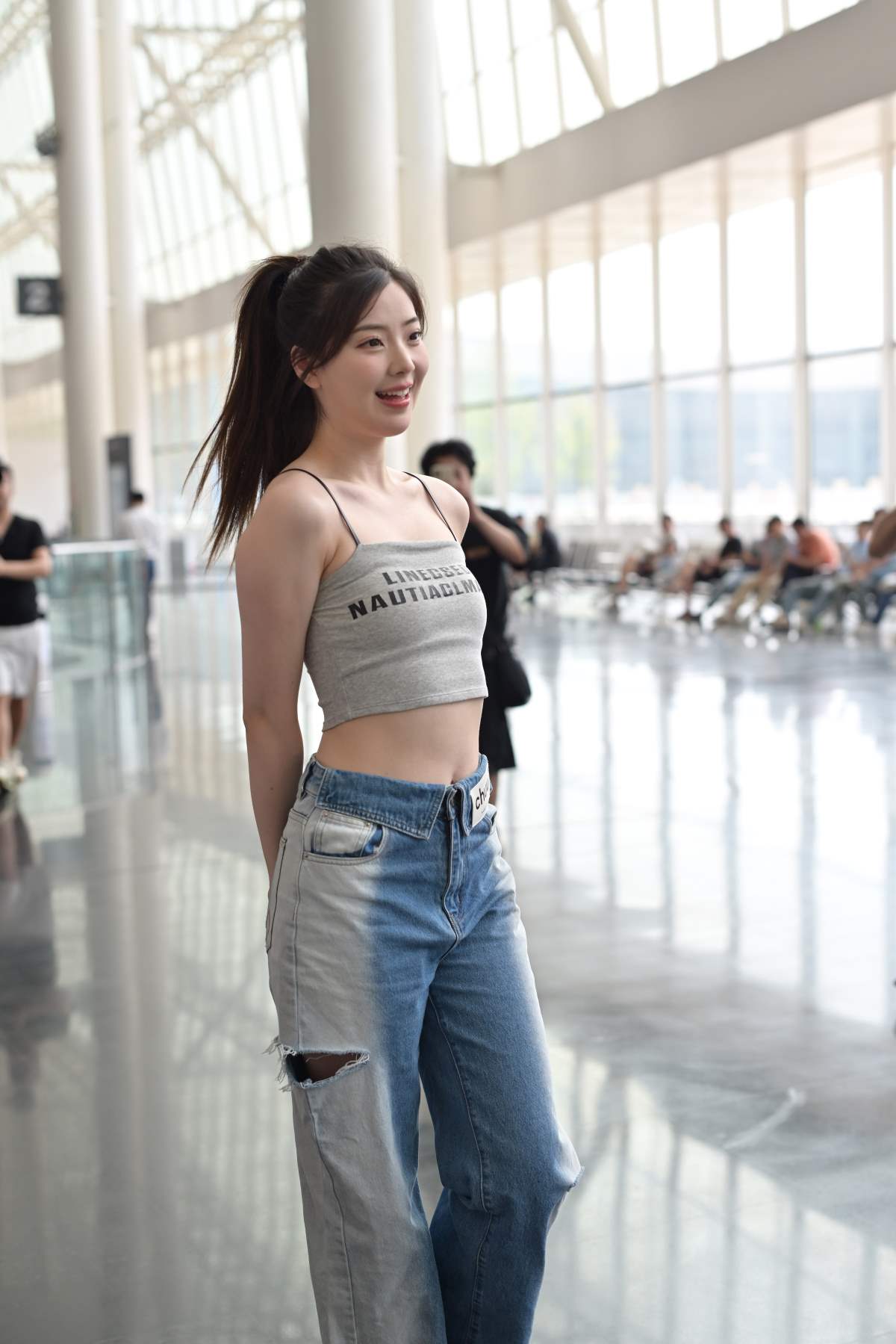 精选街拍作品 NO.4987 甜美休闲装 街拍-第1张