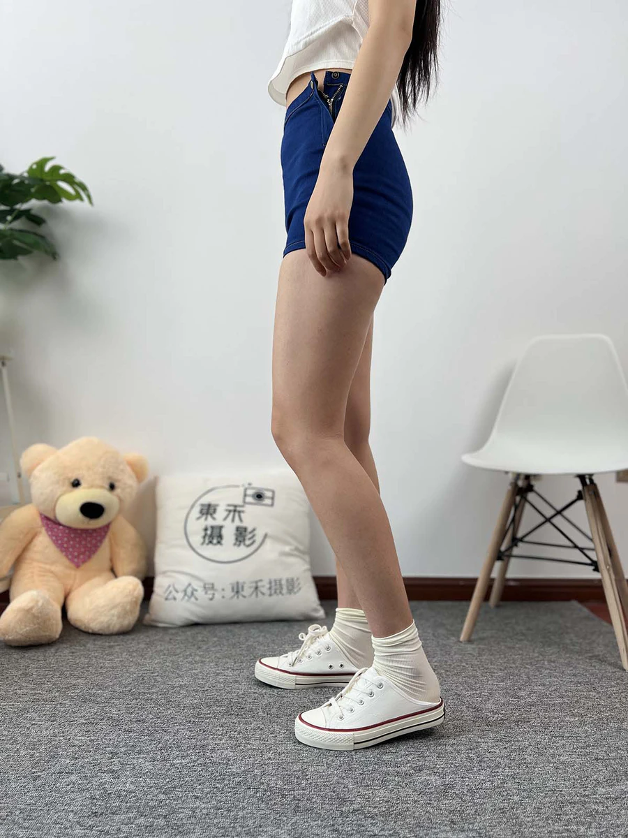 三禾摄影 NO.027 牛仔短裤 棉袜 帆布鞋 三禾摄影-第2张