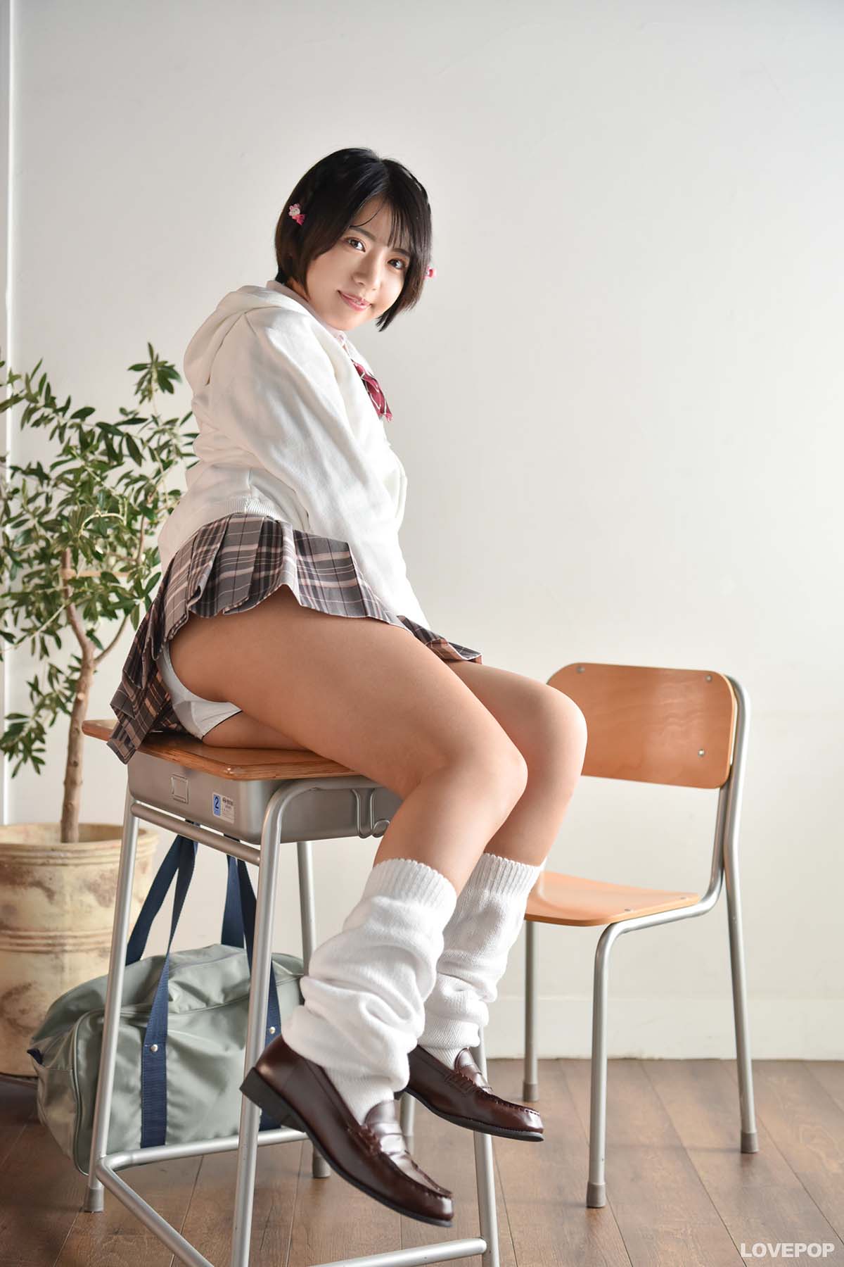 [LOVEPOP]Moeka Sasaki 佐々木萌香 Photoset 31 LOVEPOP-第1张