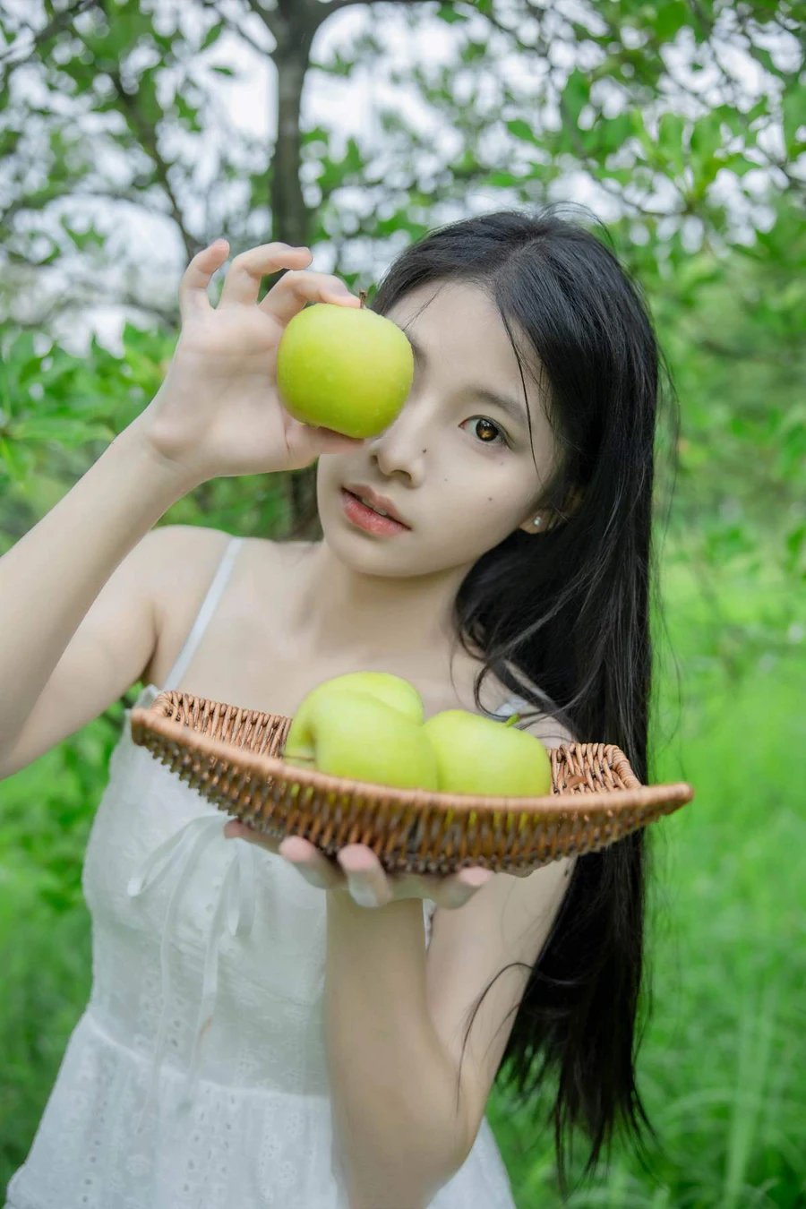 [YITUYU艺图语]2025.08.05 青苹果的青涩少女 湉懒懒 YITUYU艺图语-第1张