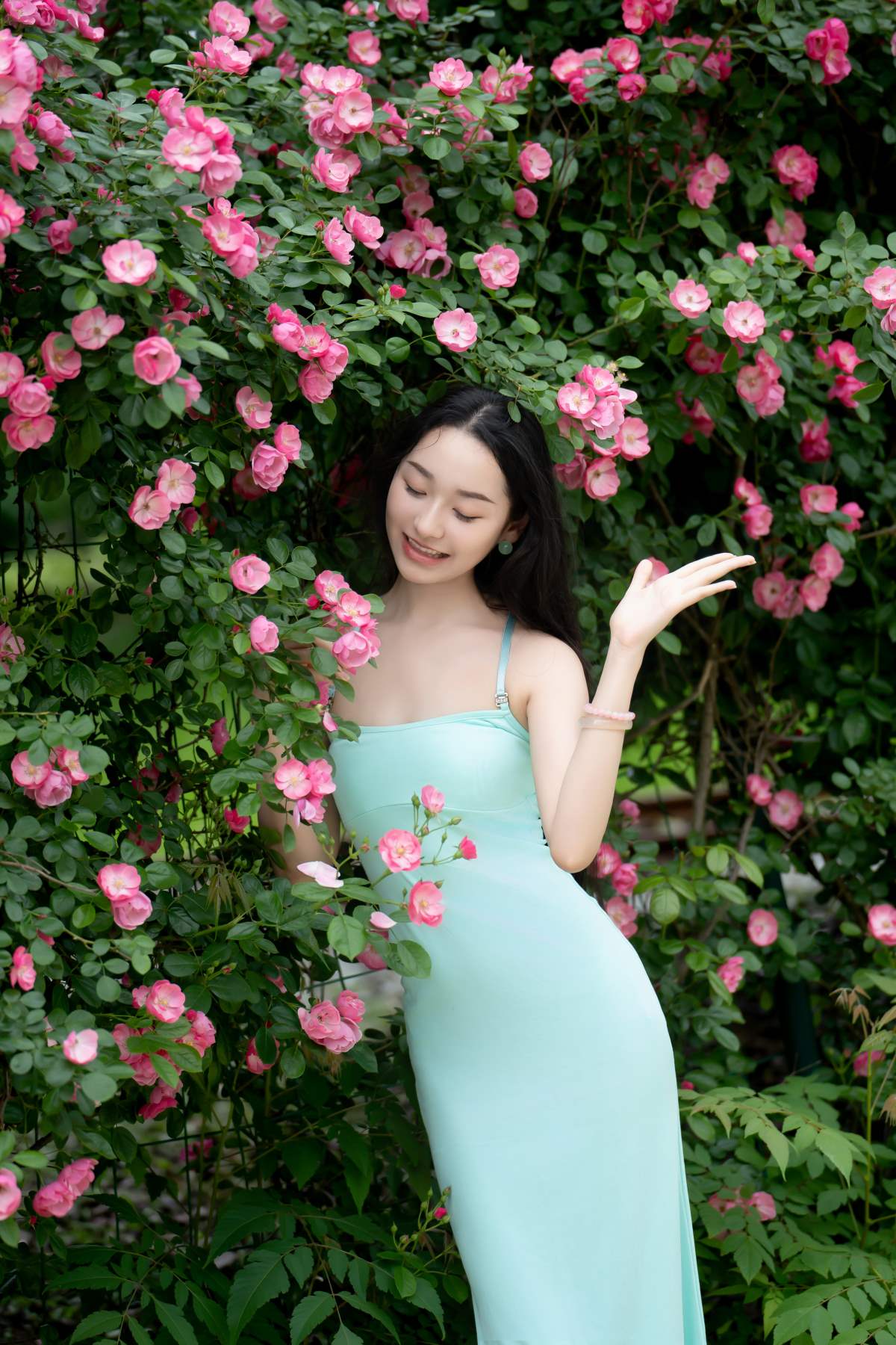 [YITUYU艺图语]2025.08.05 蔷薇花女神 玥玥hsbjsvnsms YITUYU艺图语-第1张