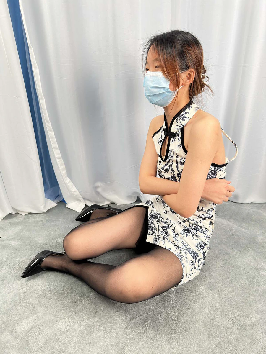 三禾摄影 NO.032 旗袍 黑丝 高跟 三禾摄影-第1张