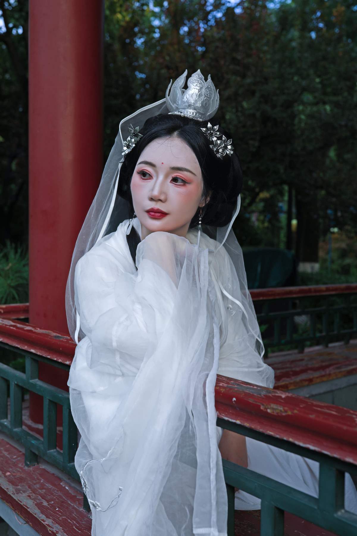 [YITUYU艺图语]2025.08.07 汉服菩萨装写真–济南豹突泉 辉儿 YITUYU艺图语-第1张