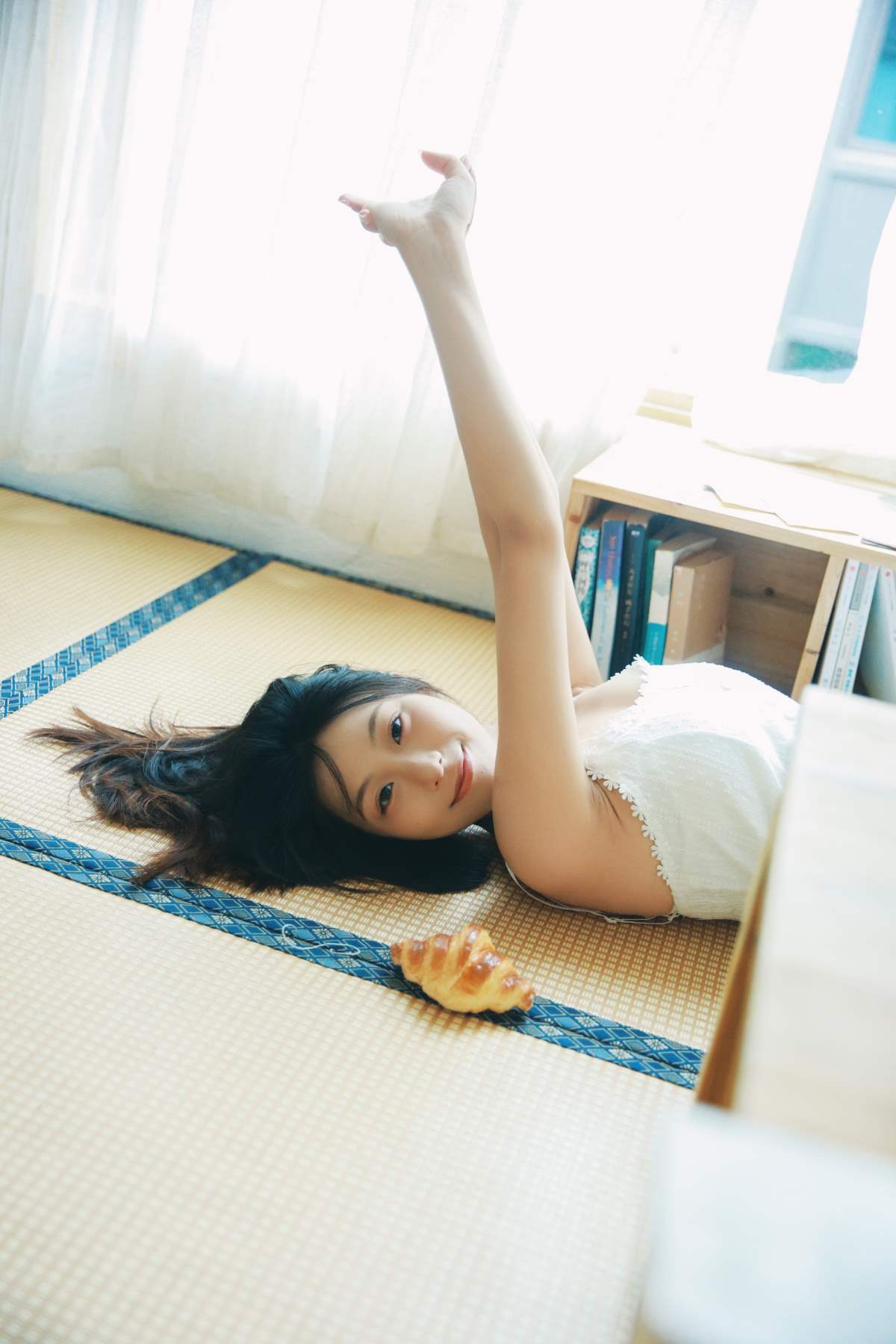 [YITUYU艺图语]2025.08.07 夏天的风吹过她的发丝 小u YITUYU艺图语-第1张