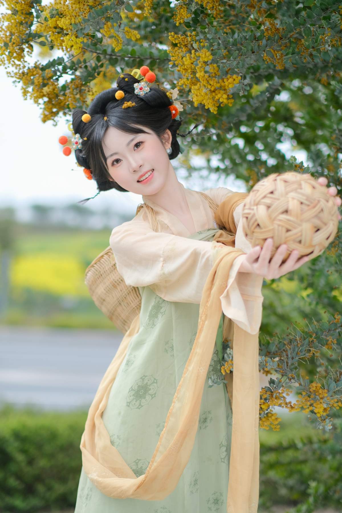 [YITUYU艺图语]2025.08.07 可可爱爱的小唐风金合欢写真 1010 YITUYU艺图语-第1张