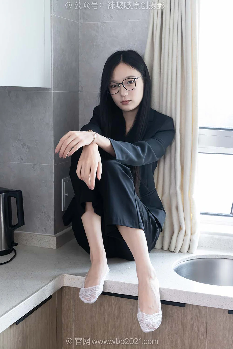 [BoBoSocks袜啵啵]NO.617 焦糖-高跟鞋、短肉丝、白船袜、裸足、ol制服 BoBoSocks袜啵啵-第1张