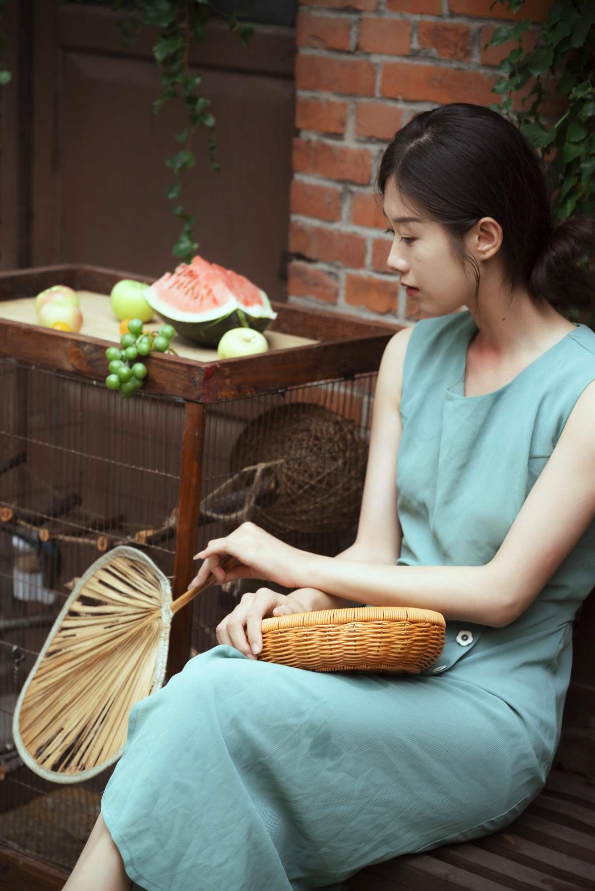 [YITUYU艺图语]2025.08.09 雷雨过后 偷喝一口雪碧 YITUYU艺图语-第1张