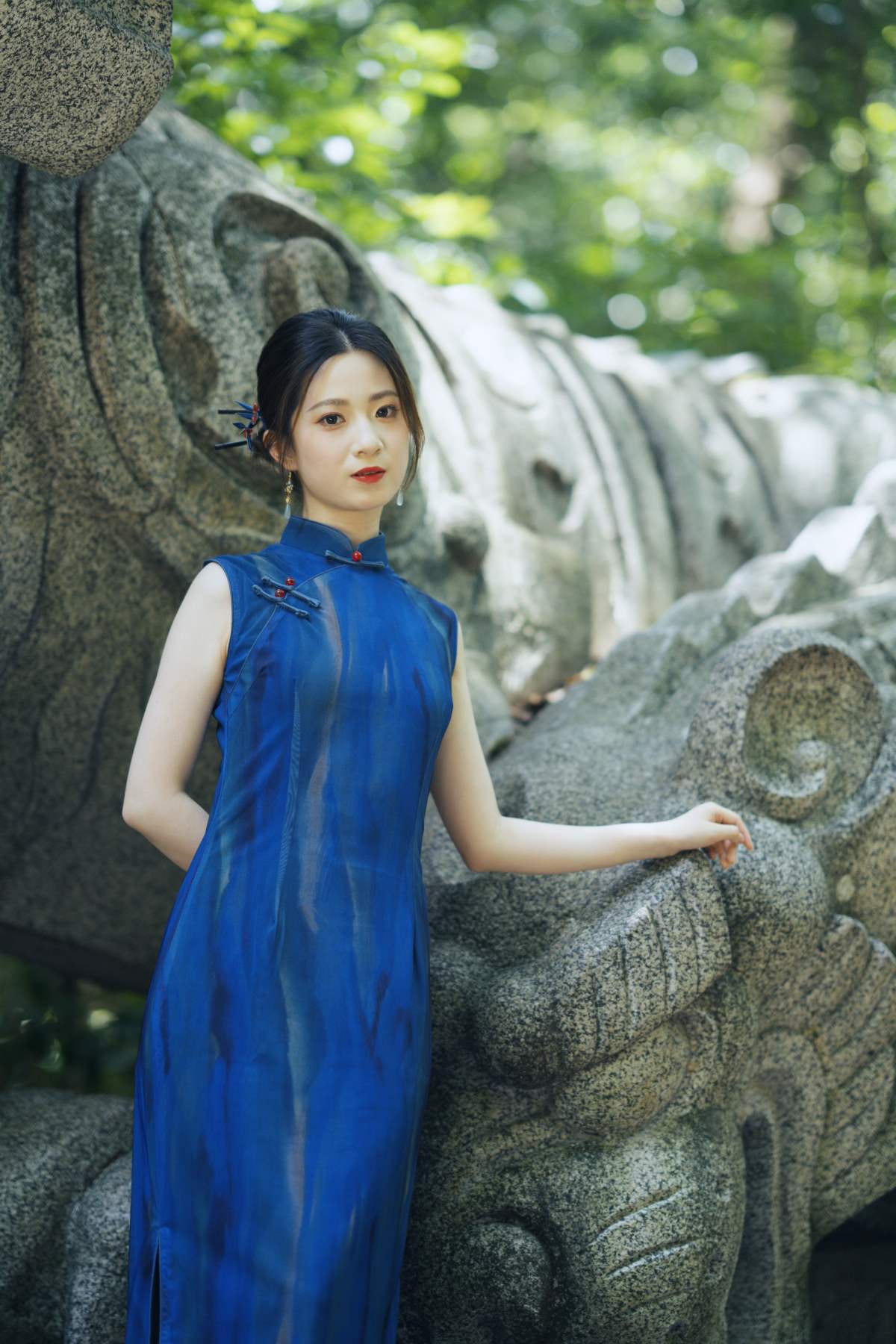 [YITUYU艺图语]2025.08.09 蓝色旗袍 虎跑的夏 丽丽 YITUYU艺图语-第1张